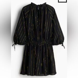 H&M White Summer dress. Pic.is of this dress shown in black on the website.